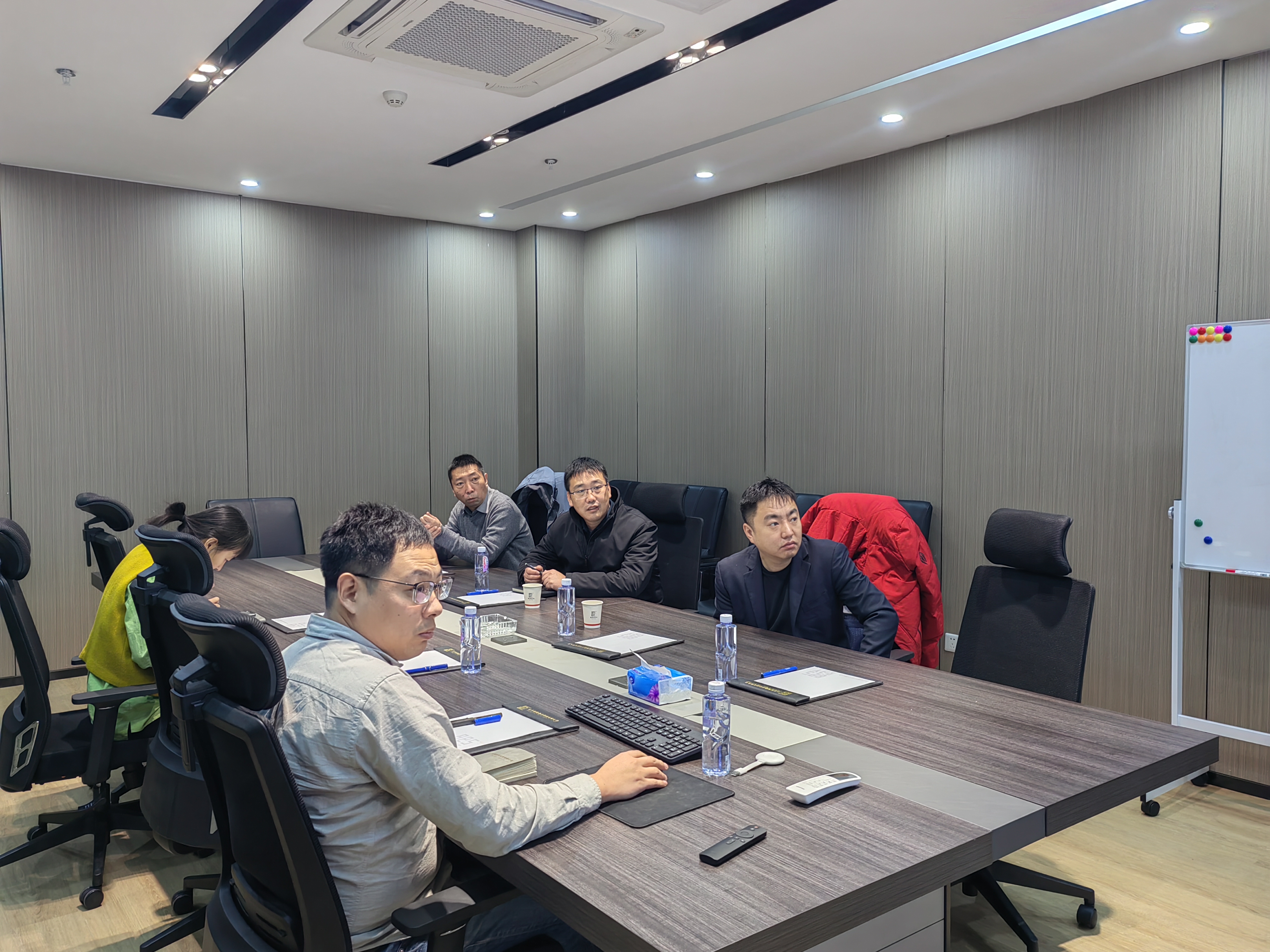 历城区工信局田局一行莅临夜性影院调研指导工作